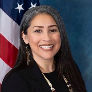 25_Reina Tarango_SML-